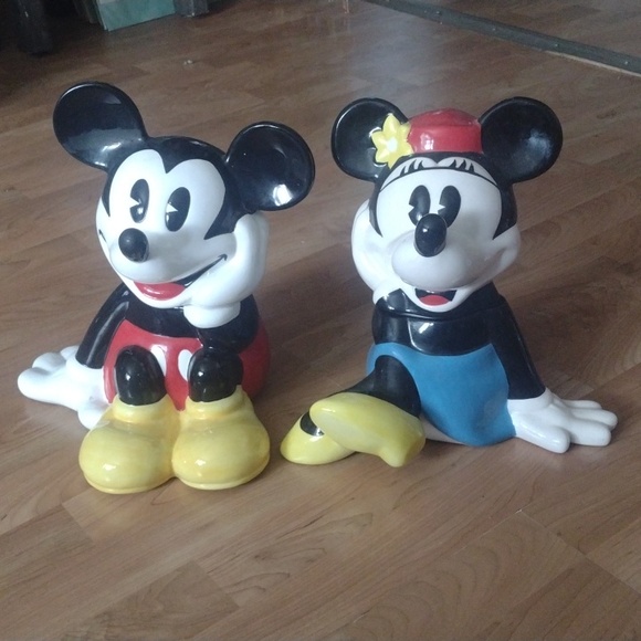 Mickey and Minnie mouse cookie jar - Picture 2 of 4